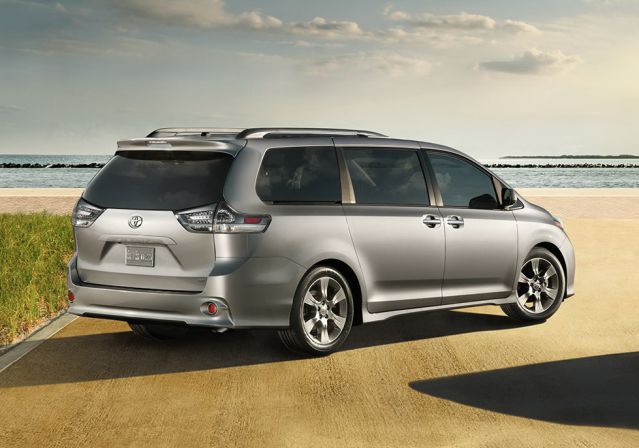 2017 Toyota Sienna Limbaugh Reviews Specials And Deals The Toyota Sienna Is Back For 2017 And It Better Than Ever This Best Ing Minivan Comfortable Versatile Tech Savvy Fun To Drive
