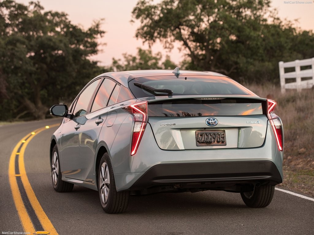 2016 Toyota Prius: What You Need to Know - Limbaugh Toyota